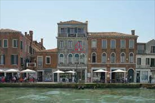 casa indipendente in vendita a Venezia in zona Giudecca