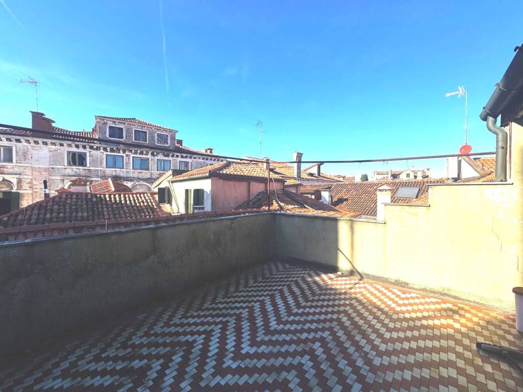 appartamento in vendita a Venezia in zona Sestiere San Polo