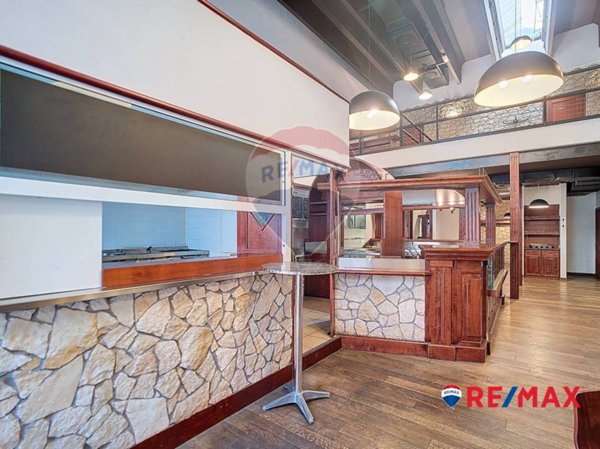 locale commerciale in vendita a Venezia in zona Marghera