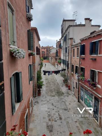appartamento in vendita a Venezia in zona Sestiere Dorsoduro