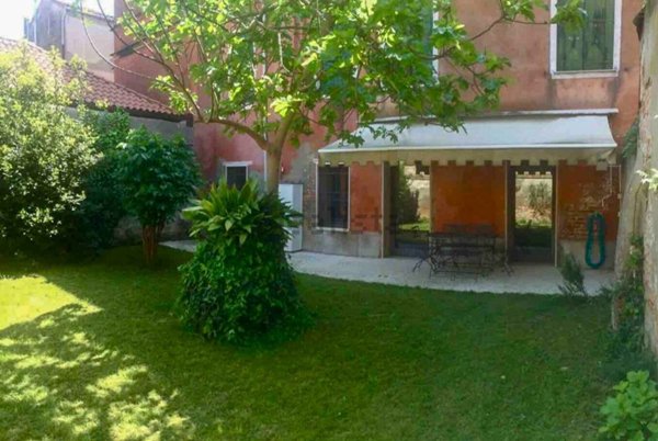 appartamento in vendita a Venezia in zona Sestiere Santa Croce