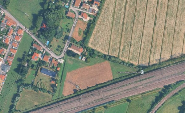 locale di sgombero in vendita a Venezia in zona Marocco