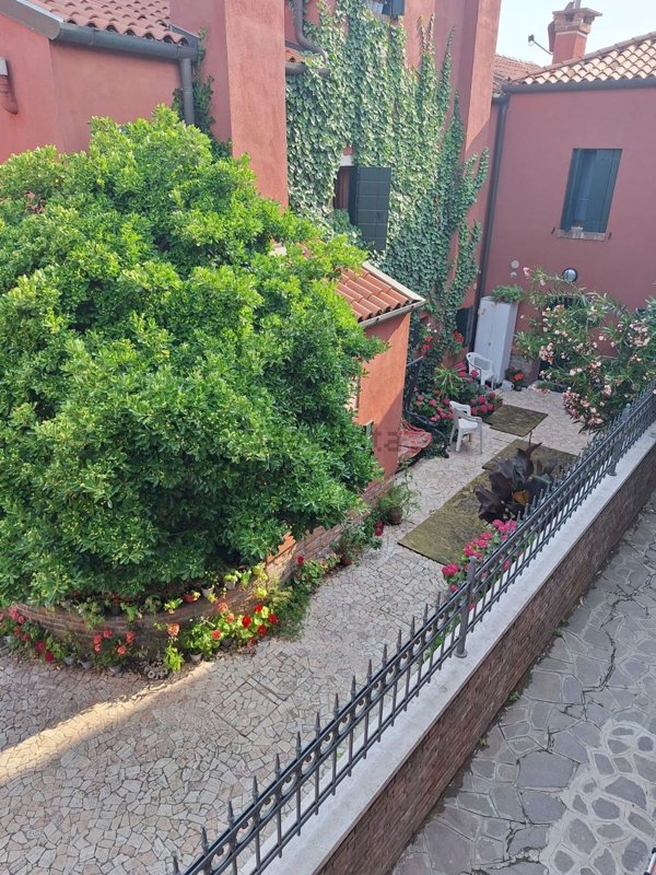 appartamento in vendita a Venezia in zona Vignole