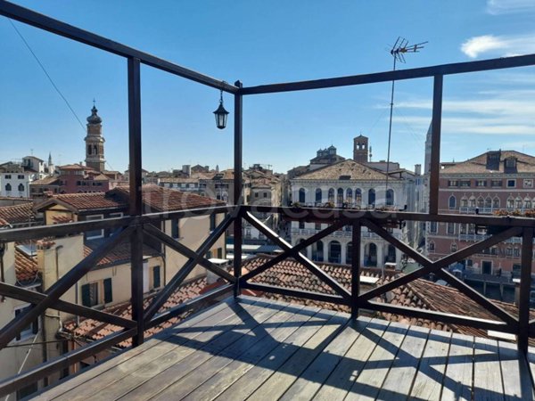 appartamento in vendita a Venezia in zona Sestiere San Polo
