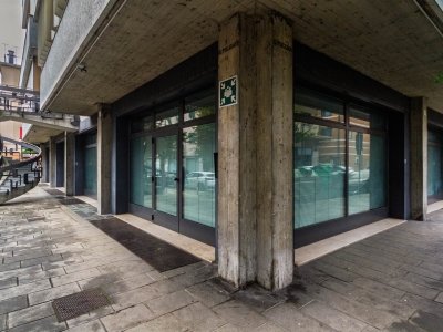locale commerciale in vendita a Venezia in zona Mestre