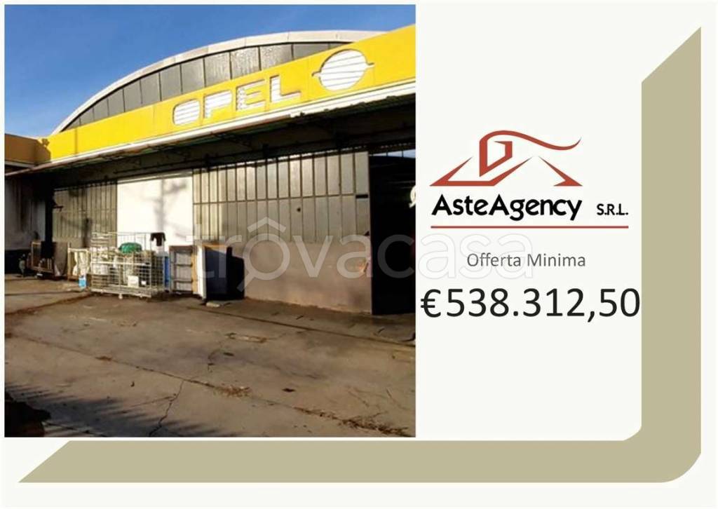 capannone in vendita a Venezia in zona Mestre