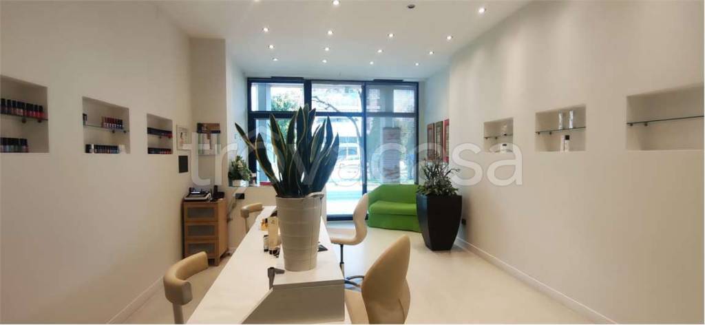 negozio in vendita a Venezia in zona Mestre