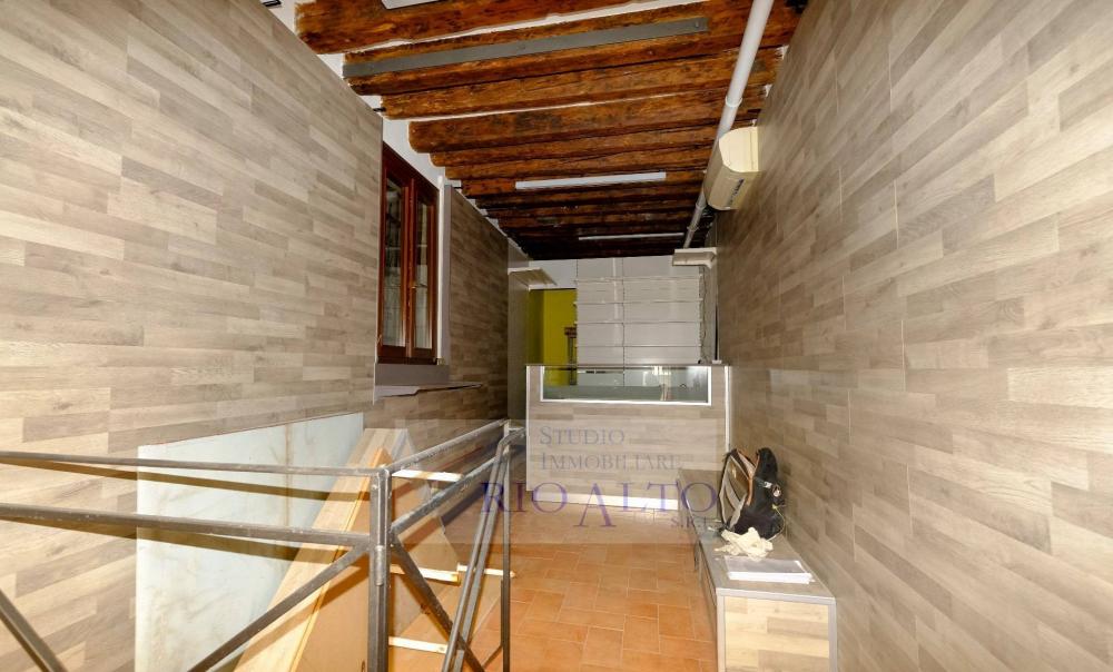 negozio in vendita a Venezia in zona Sestiere Cannaregio