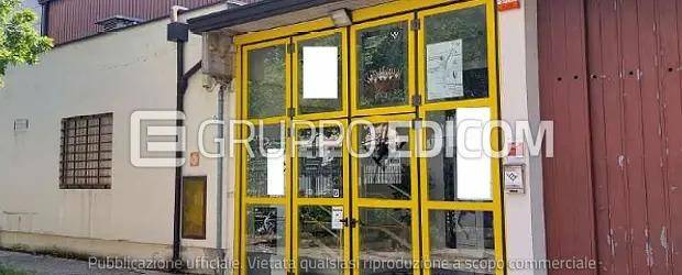 locale commerciale in vendita a Venezia in zona Mestre