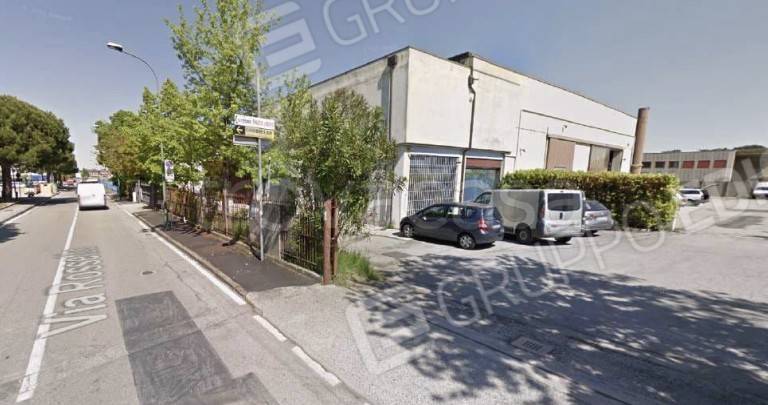 locale commerciale in vendita a Venezia in zona Mestre