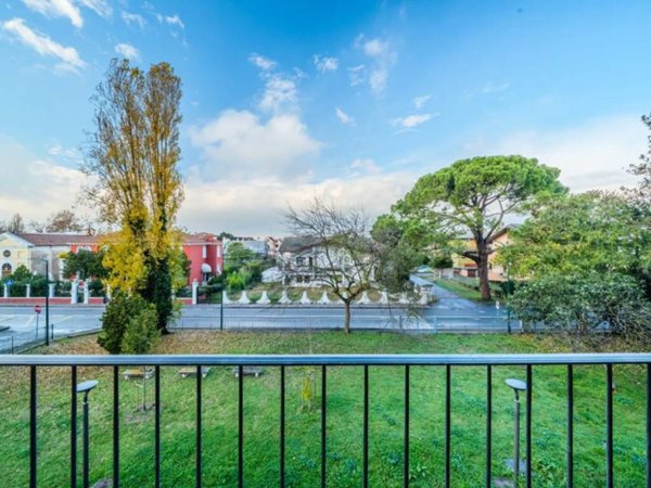 appartamento in vendita a Venezia in zona Lido di Venezia