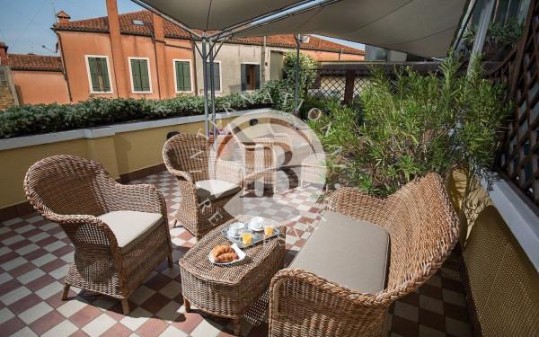 villa in vendita a Venezia in zona Murano