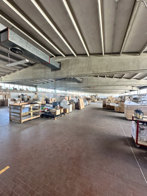 capannone in vendita a Venezia in zona Mestre