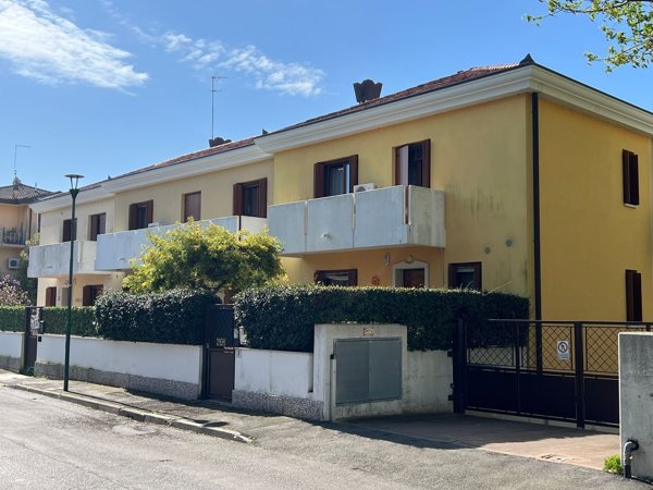 casa indipendente in vendita a Venezia in zona Lido di Venezia