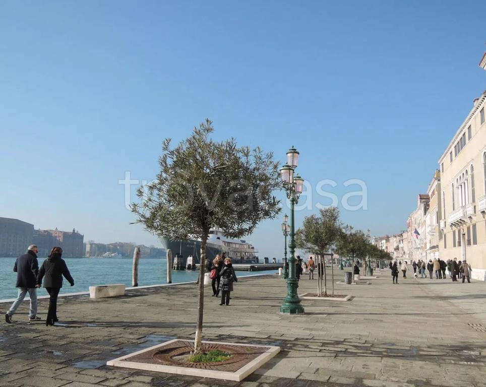 appartamento in vendita a Venezia in zona Sestiere Dorsoduro