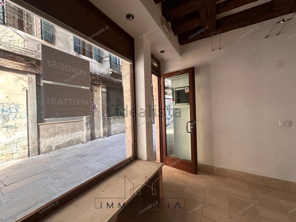 negozio in vendita a Venezia in zona Sestiere San Polo