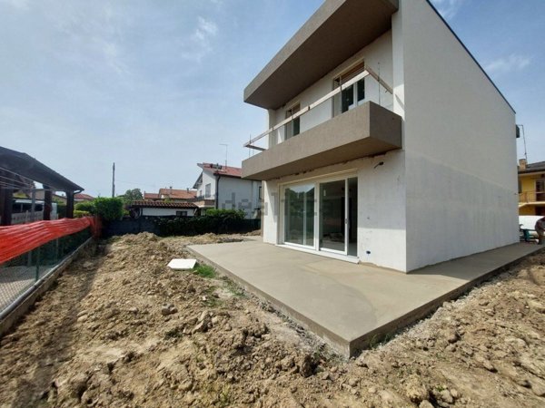 casa indipendente in vendita a Venezia in zona Zelarino