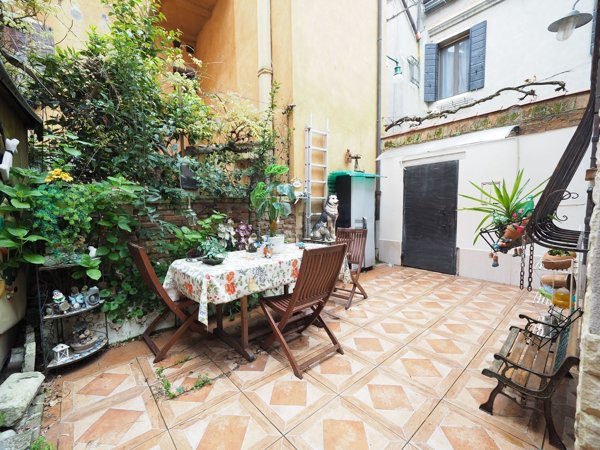 appartamento in vendita a Venezia in zona Sestiere Santa Croce