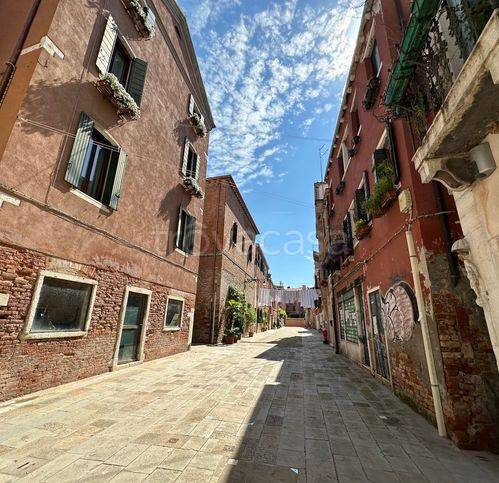 appartamento in vendita a Venezia in zona Sestiere Santa Croce