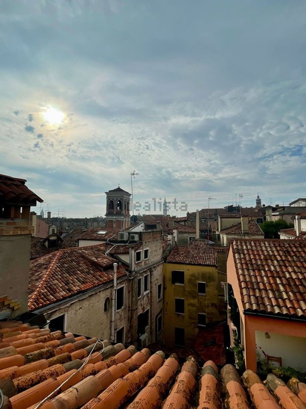 appartamento in vendita a Venezia in zona Sestiere Cannaregio