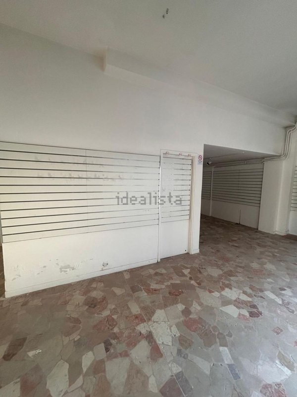 locale commerciale in vendita a Venezia in zona Mestre