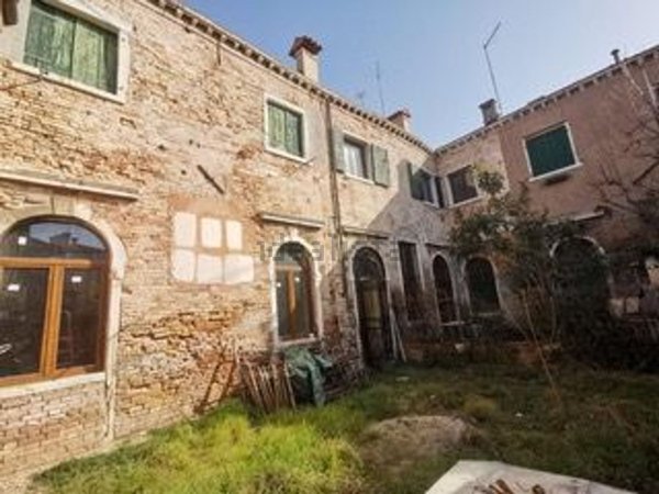 appartamento in vendita a Venezia in zona Giudecca
