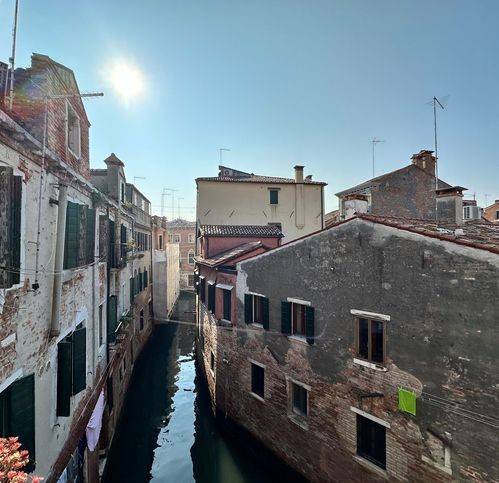 appartamento in vendita a Venezia in zona Sestiere Castello