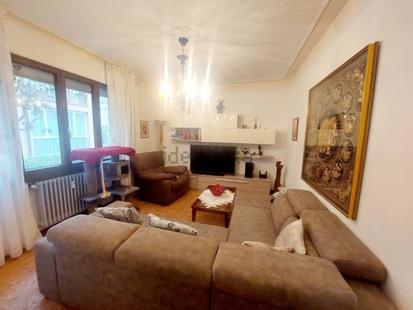 appartamento in vendita a Venezia in zona Lido di Venezia