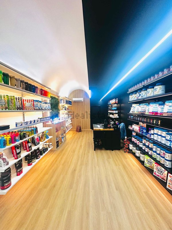 negozio in vendita a Venezia in zona Mestre