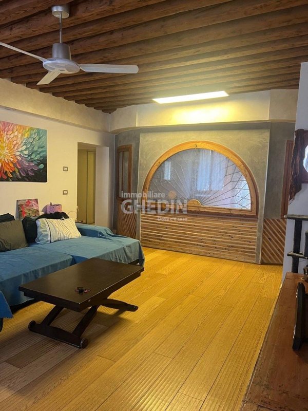 appartamento in vendita a Venezia in zona Sestiere Dorsoduro