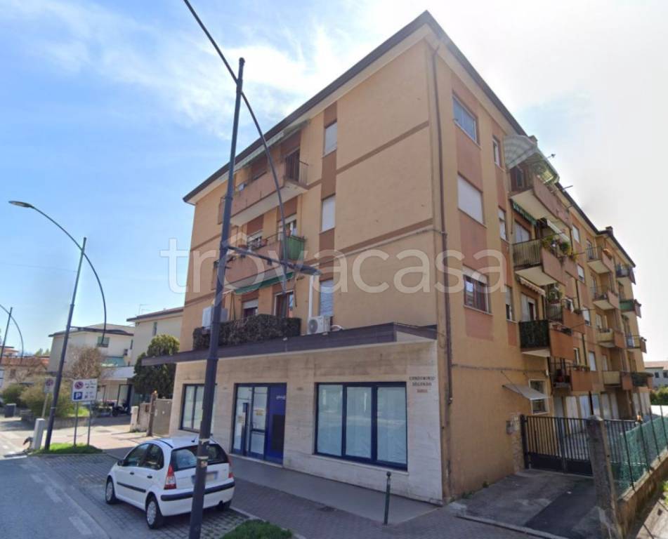 ufficio in vendita a Venezia in zona Mestre