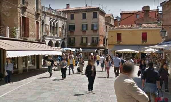 negozio in vendita a Venezia in zona Sestiere Santa Croce