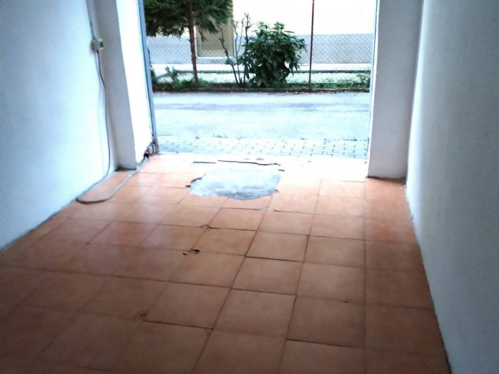 locale commerciale in vendita a Venezia in zona Marghera