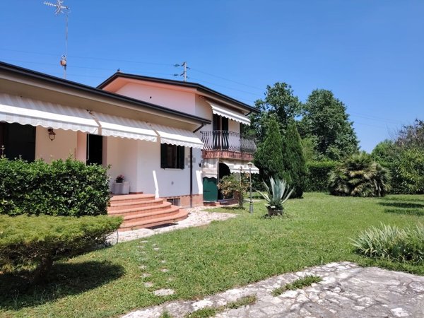 casa indipendente in vendita a Venezia in zona Zelarino