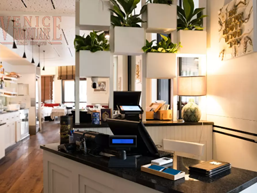 negozio in vendita a Venezia in zona Mestre