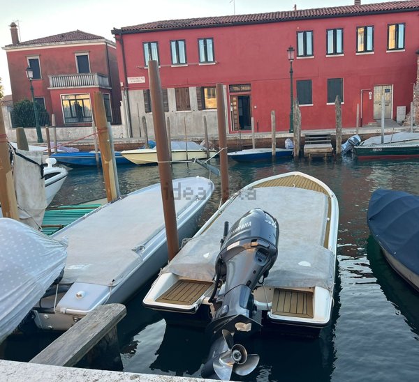 appartamento in vendita a Venezia in zona Murano