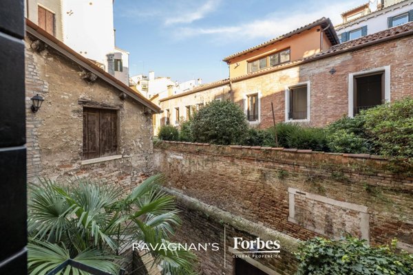 appartamento in vendita a Venezia in zona Sestiere San Polo