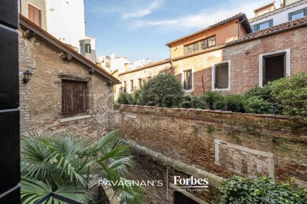 appartamento in vendita a Venezia in zona Sestiere San Polo
