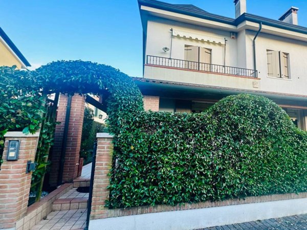 casa indipendente in vendita a Venezia in zona Dese