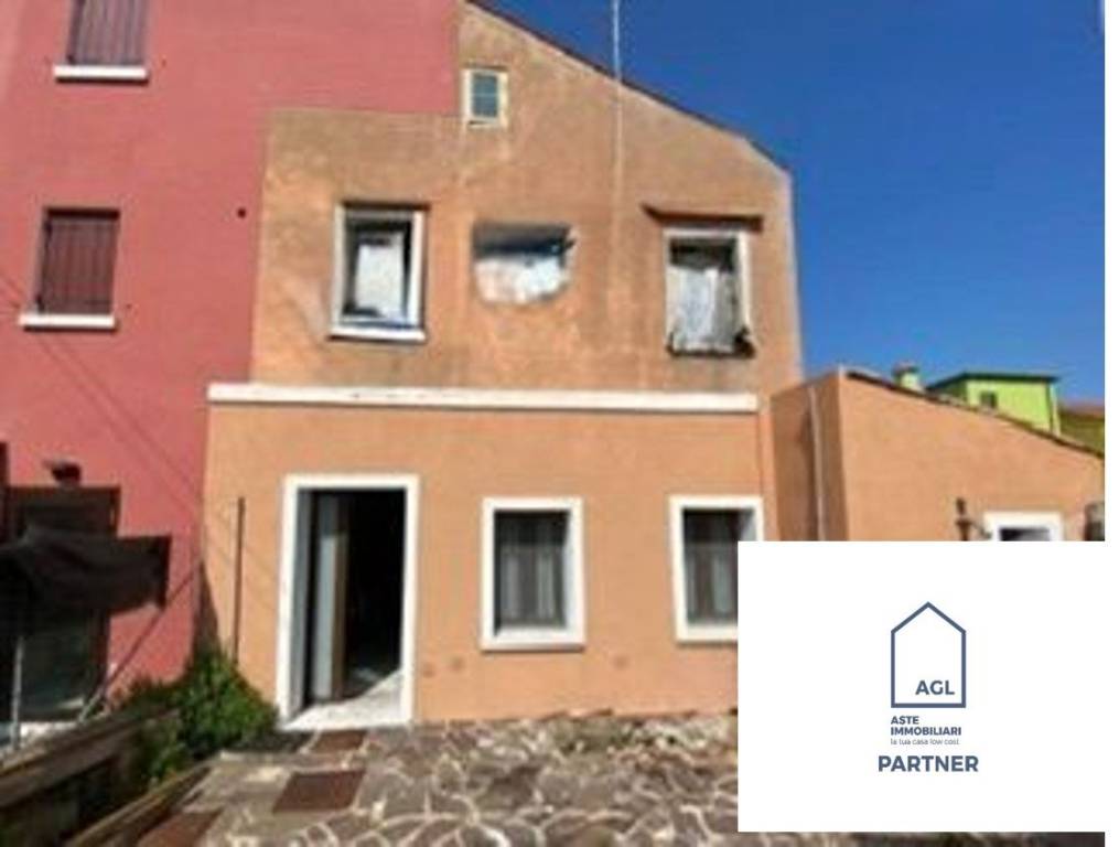casa indipendente in vendita a Venezia in zona Pellestrina