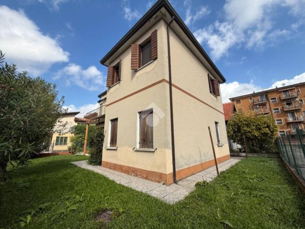 appartamento in vendita a Venezia in zona Mestre