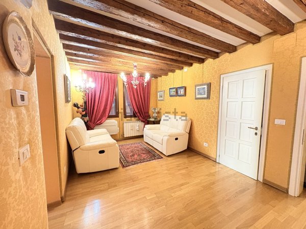 appartamento in vendita a Venezia in zona Sestiere Cannaregio