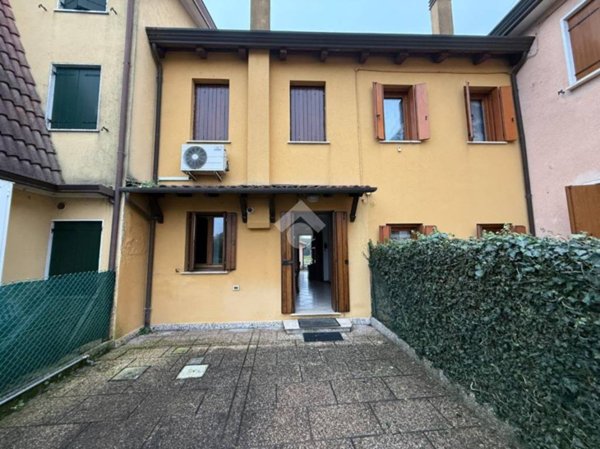 casa indipendente in vendita a Venezia in zona Mestre