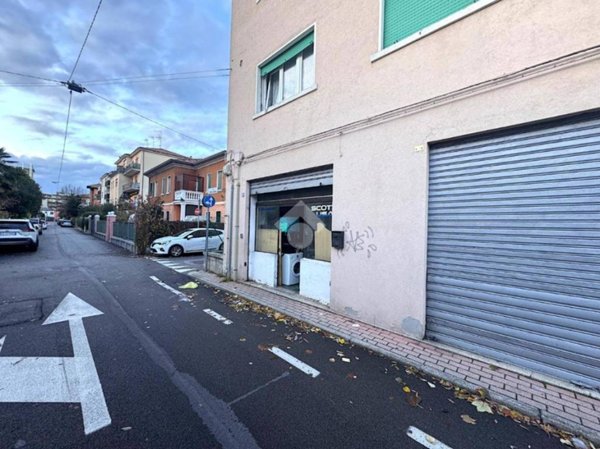 negozio in vendita a Venezia in zona Mestre