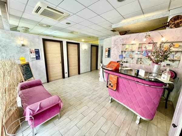 negozio in vendita a Venezia in zona Mestre