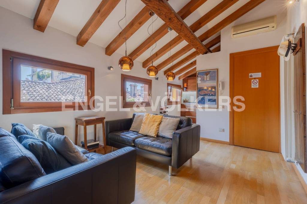 appartamento in vendita a Venezia in zona Sestiere San Polo