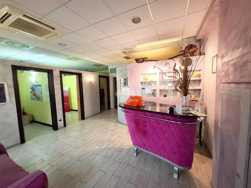 negozio in vendita a Venezia in zona Chirignago