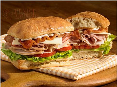 negozio in vendita a Venezia in zona Marghera