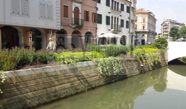 negozio in vendita a Venezia in zona Mestre
