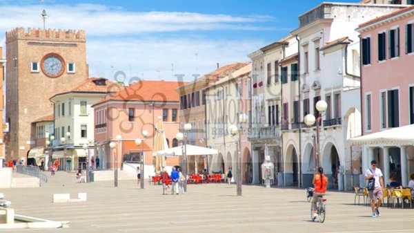 negozio in vendita a Venezia in zona Mestre